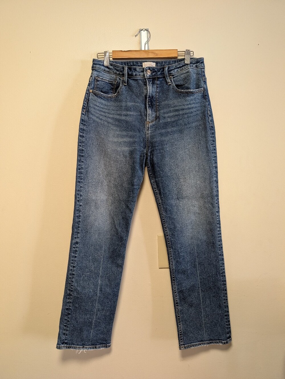 Driftwood Stella Jeans Size 29 High Rise Straight Leg Medium Wash Raw Hem